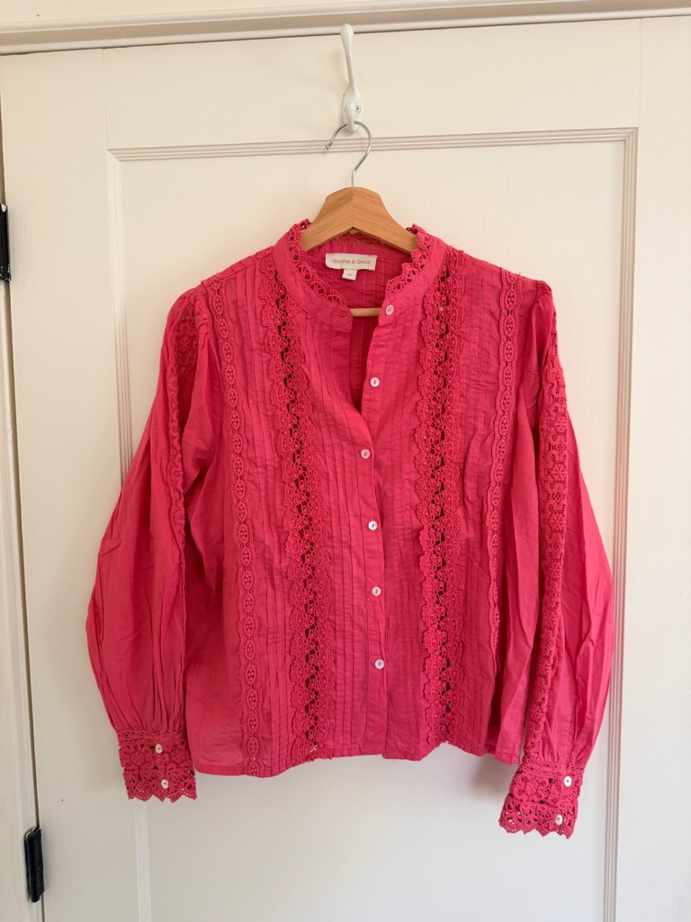 NWOT Rose Pink 100% Cotton Embroidered Long Sleeve Button Down Blouse - Size M